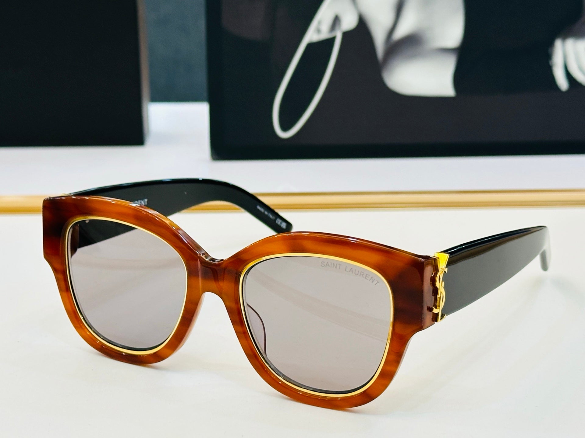 Saint Laurent Sunglasses 677549