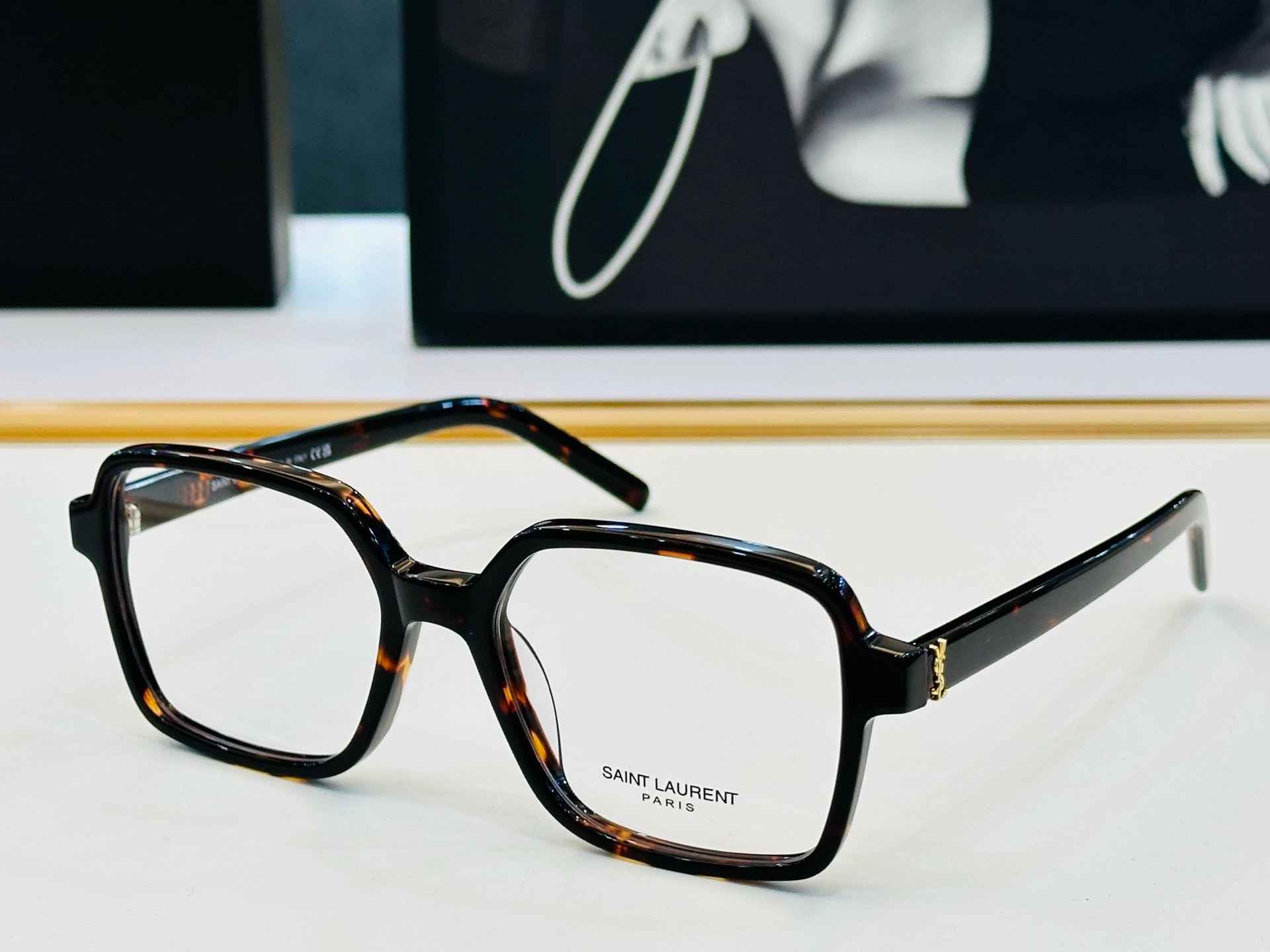 Saint Laurent Sunglasses 690783